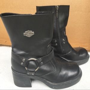 Women’s Harley Davidson boots.